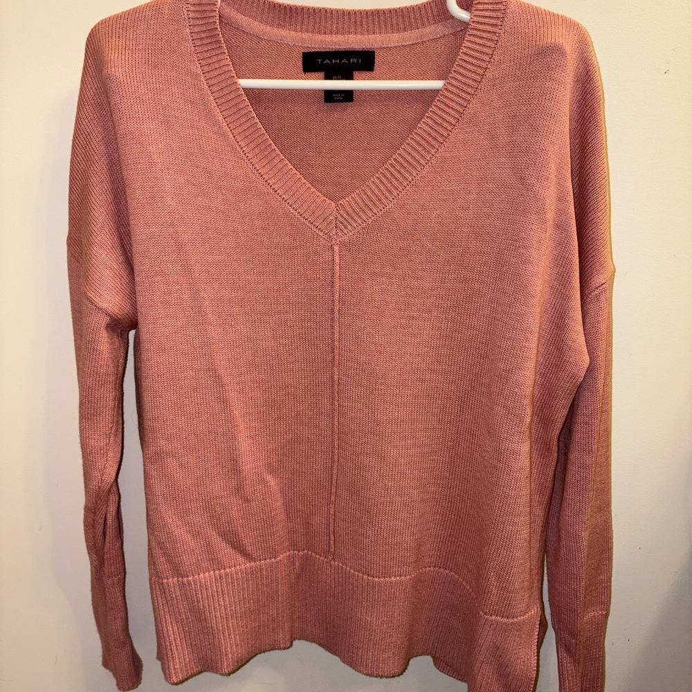 Tahari Women's V-Neck Sweater in Soft Pink